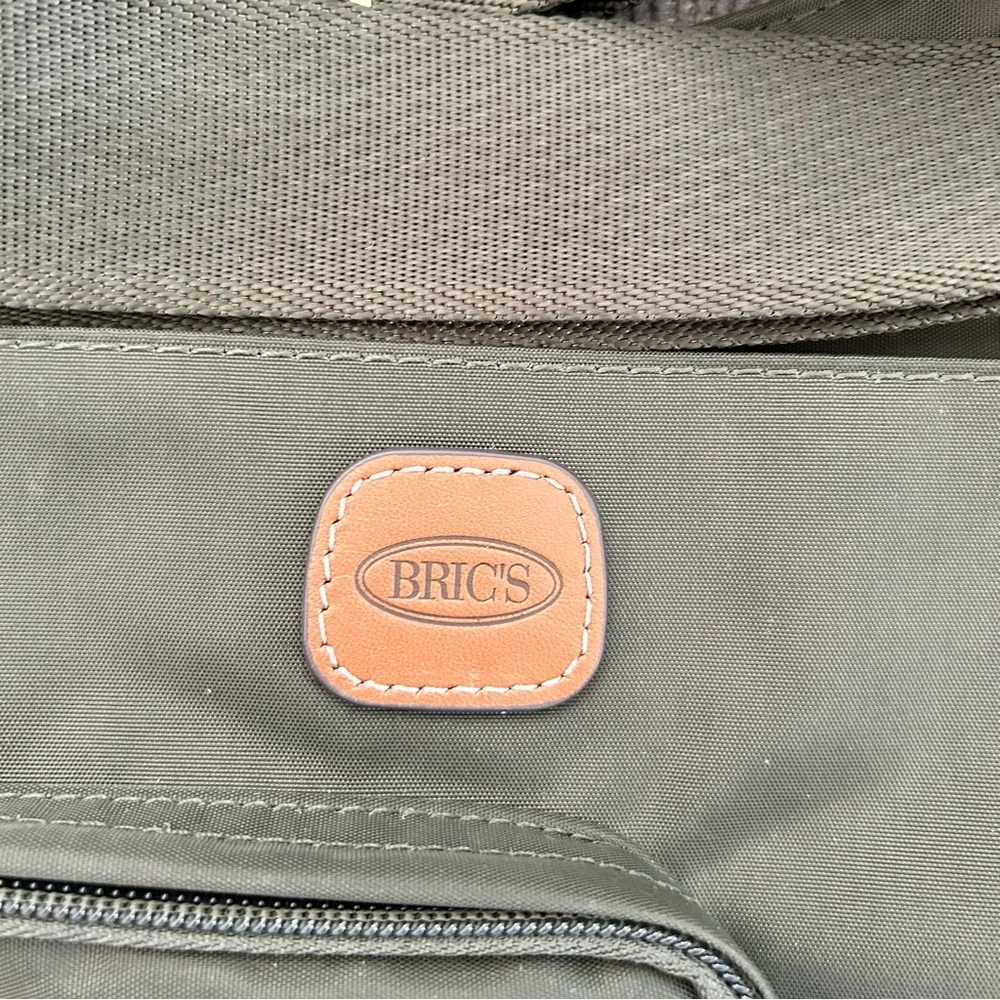 Bric's Olive Shoulder Bag (b0075) - Picture 9 of 15